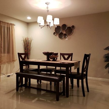 לאס וגאס Beautiful 3 Bed/2 Bath Cozy Get Away Home מראה חיצוני תמונה