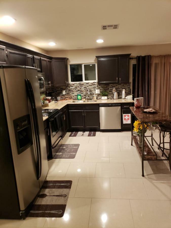 לאס וגאס Beautiful 3 Bed/2 Bath Cozy Get Away Home מראה חיצוני תמונה