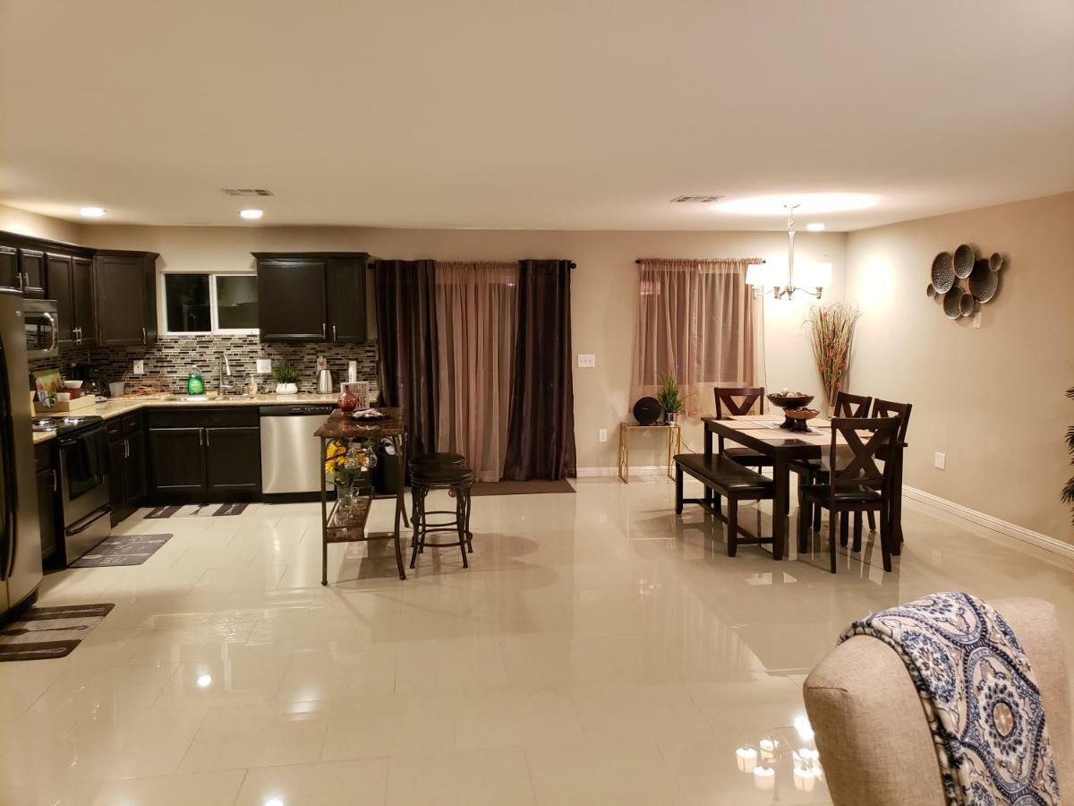 לאס וגאס Beautiful 3 Bed/2 Bath Cozy Get Away Home מראה חיצוני תמונה