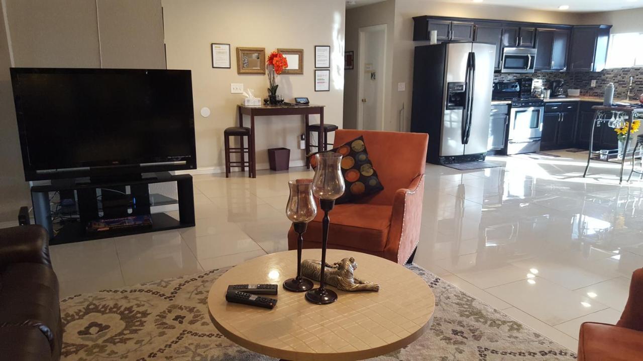 לאס וגאס Beautiful 3 Bed/2 Bath Cozy Get Away Home מראה חיצוני תמונה